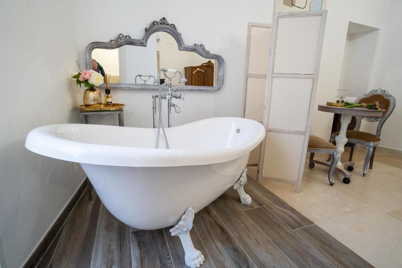 Corte Pietrantica - Charming Rooms & Suites Giovinazzo Dış mekan fotoğraf