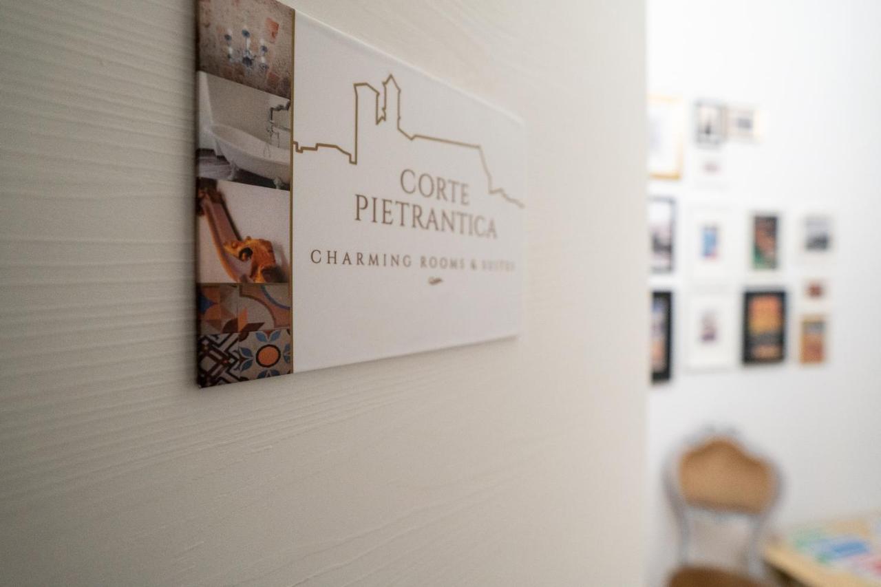 Corte Pietrantica - Charming Rooms & Suites Giovinazzo Dış mekan fotoğraf