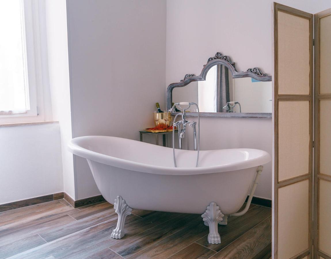 Corte Pietrantica - Charming Rooms & Suites Giovinazzo Dış mekan fotoğraf